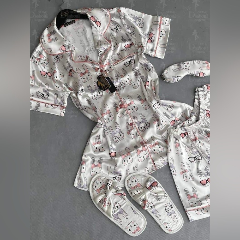Pajama 4 piece set blouse shorts slippers graphic womens pajama for girls